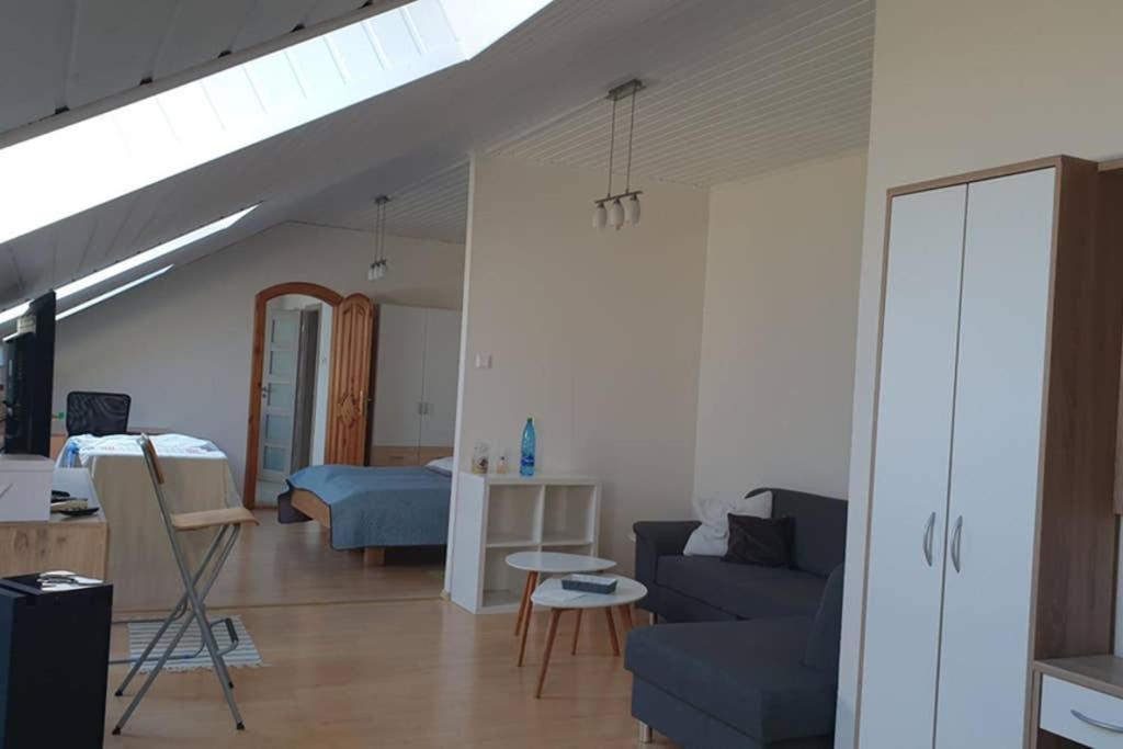 Utulny Apartman Kmetova Košice Exterior foto